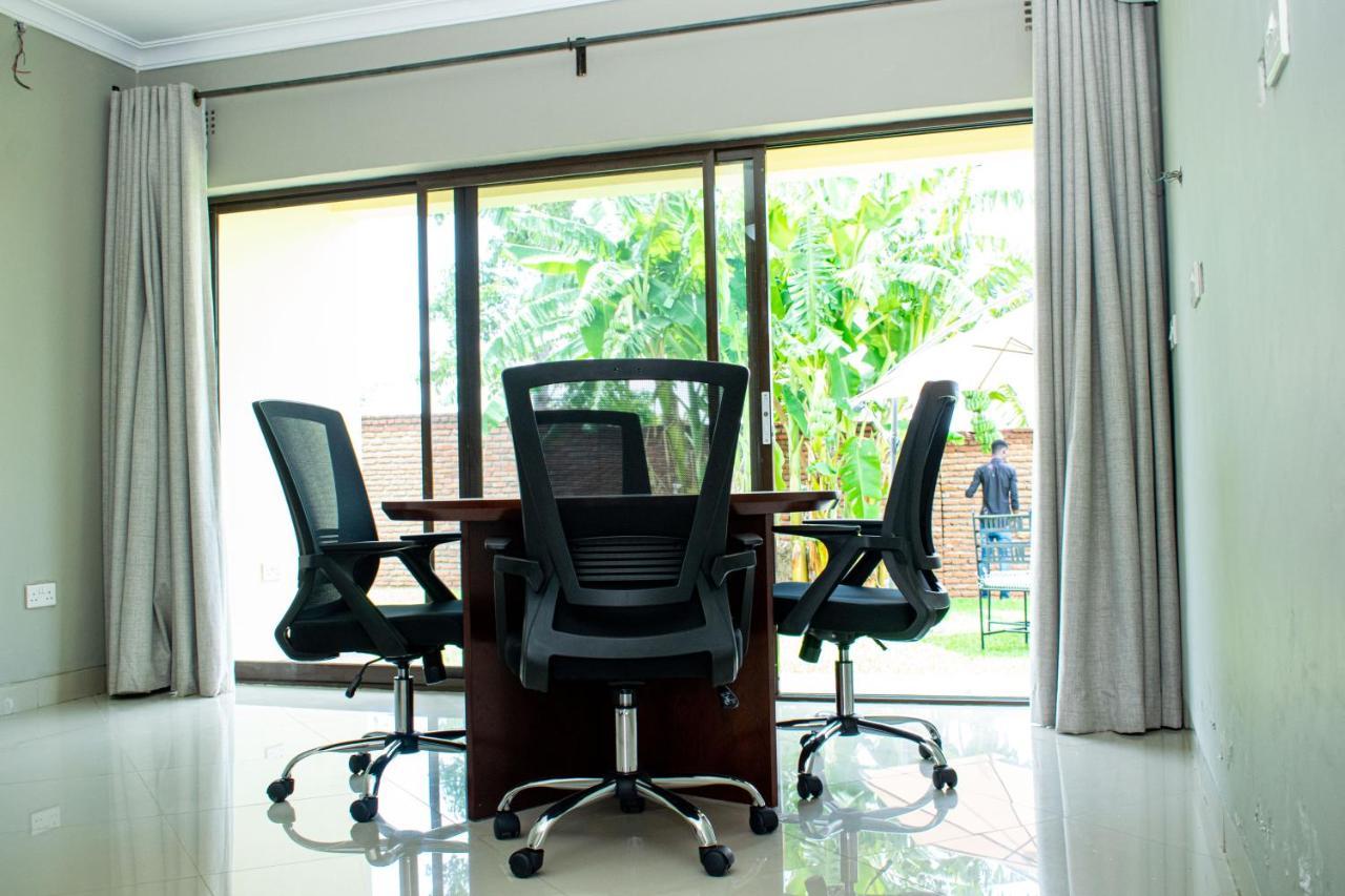 Douglas Lodge & Apartments Lilongwe Exteriér fotografie